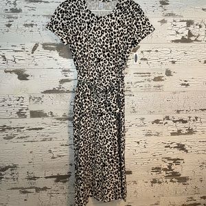 Leopard print midi dress-NWT